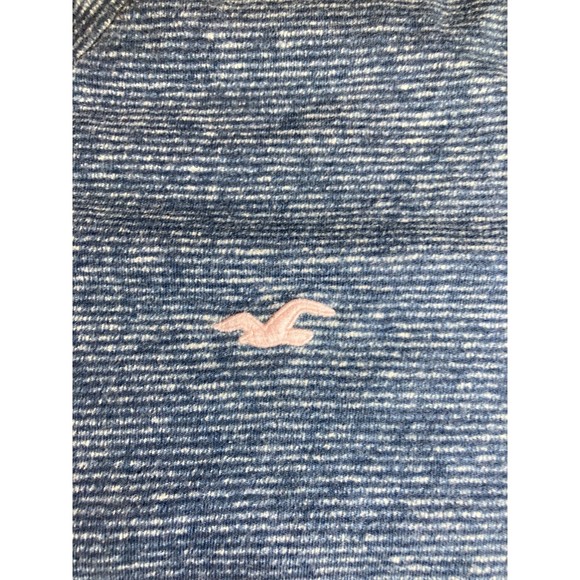 Hollister Co. SIZE Large 2 T-Shirt Lot - Excellent Condition - Picture 7 of 9